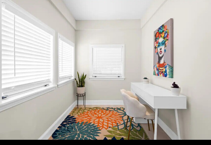 Office area - 3512 Plum St