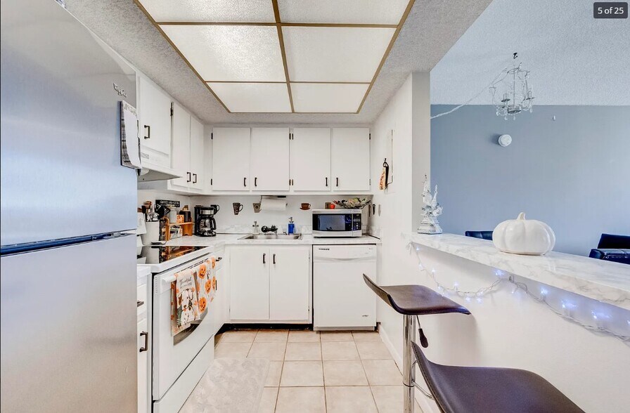 Building Photo - 5570 NW 44th St