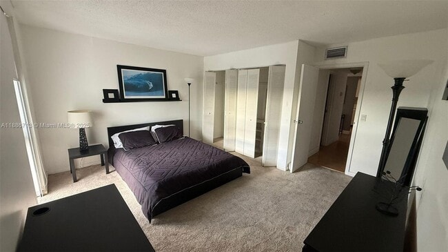 Building Photo - 13499 Biscayne Blvd