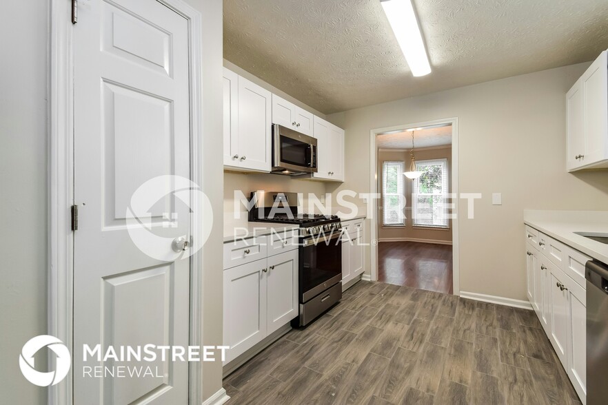 Building Photo - 2390 June Springs Dr SW