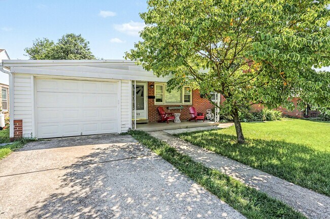 Building Photo - Three bedroom, two bath single family home in Camp Hill