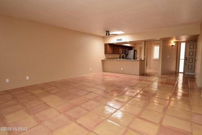 Building Photo - 5066 N Placita Del Lazo