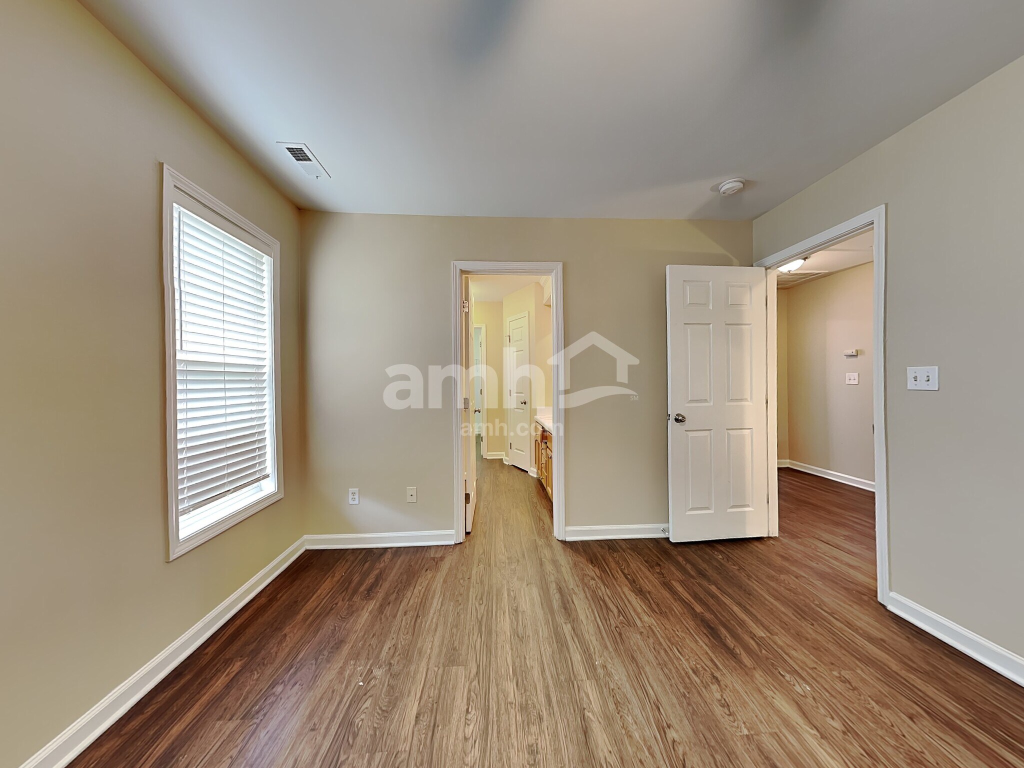 Building Photo - 2033 Cartier Ruby Ln