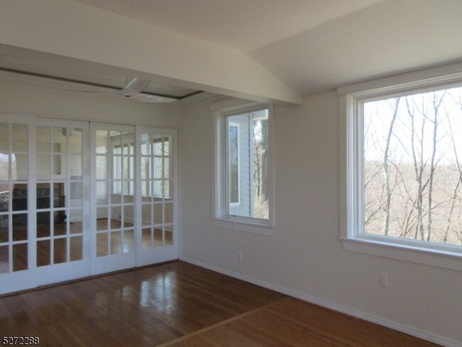 Building Photo - 416 Springbrook Trail