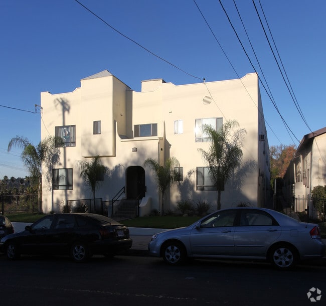 Building Photo - 131 S Avenue 63