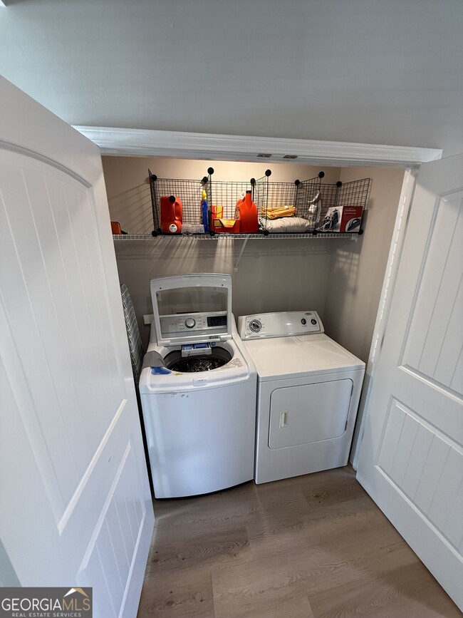 Building Photo - 108 Hidden Hls Dr