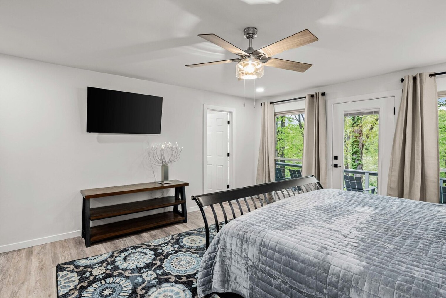 Building Photo - 16 Brompton Ln