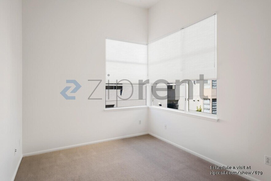 Building Photo - 1332 Powell St