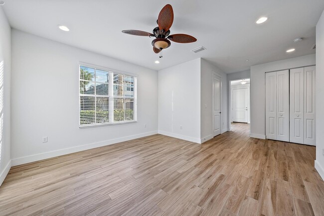 Building Photo - 3770 SE County Line Rd