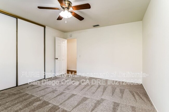 Building Photo - 2107 David Dr