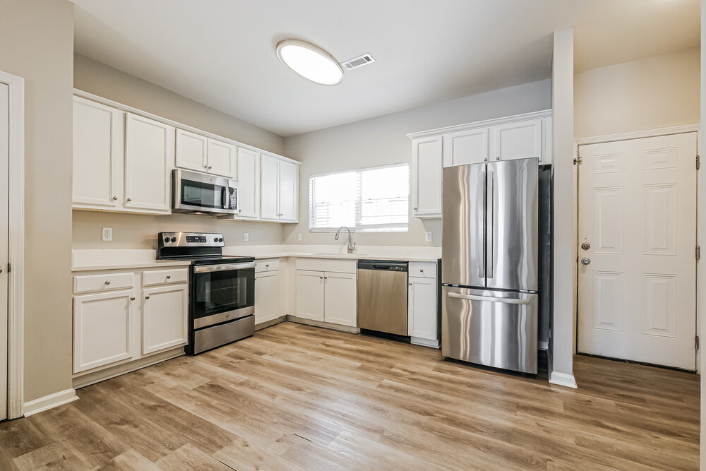 Building Photo - 5480 Sierra Trl