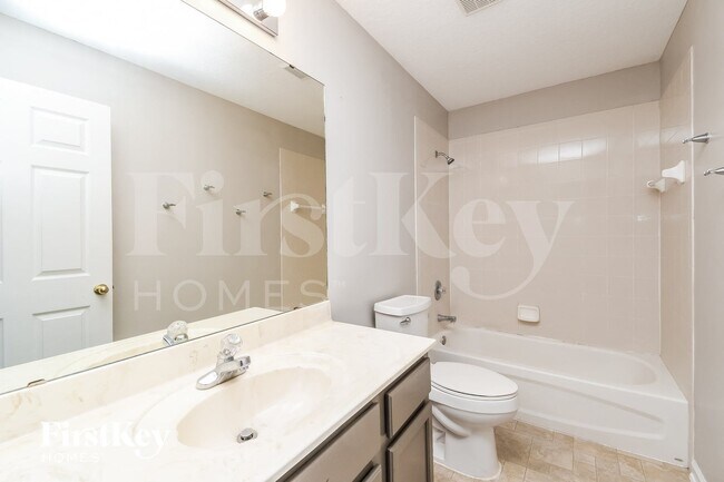 Building Photo - 13772 Fish Eagle Dr W