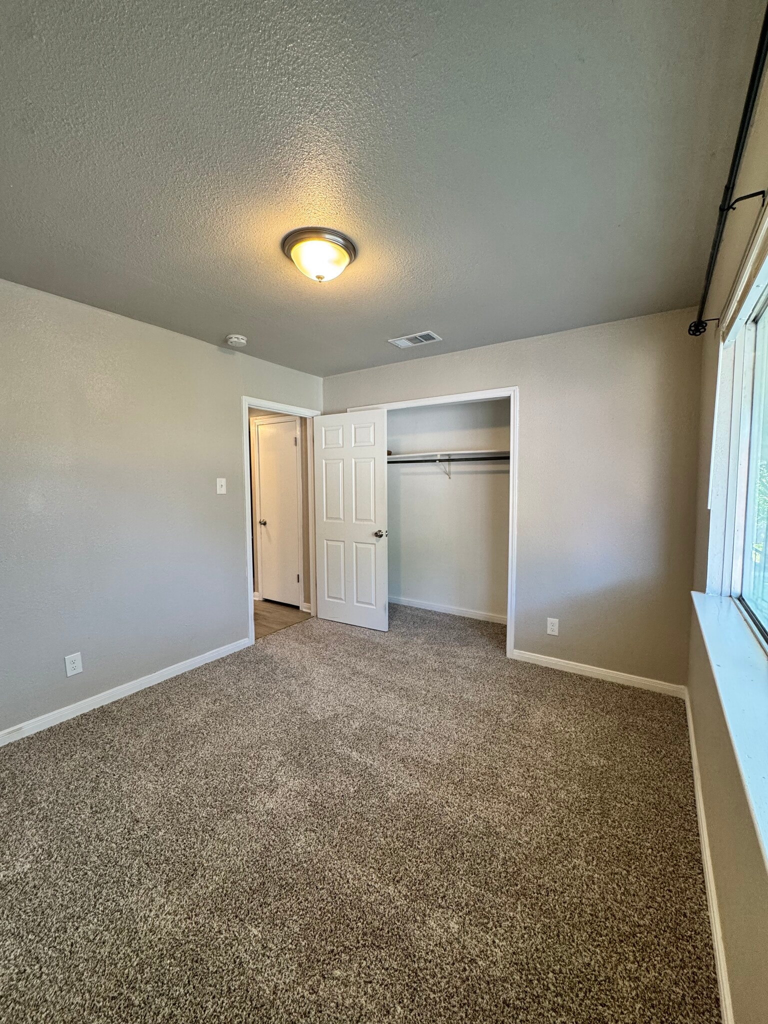 Bedroom 2 - 211 W Cardinal Ln