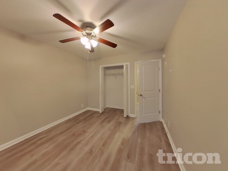 Building Photo - 315 David Dr