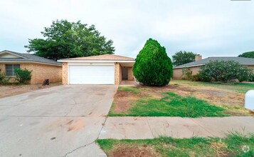 Building Photo - Bright, updated home!