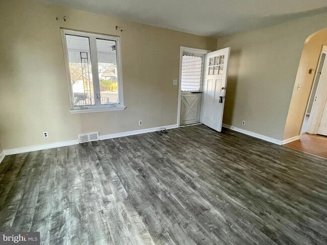 Building Photo - 3 Belmar Rd