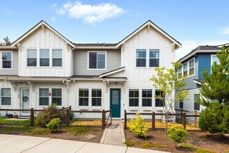 Building Photo - Beautiful River Trail 3 Bedroom Craftsman with Designer Kitchen & Spa-Inspired Primary Suite