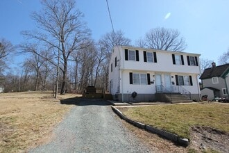 Building Photo - 21 Moore Ave