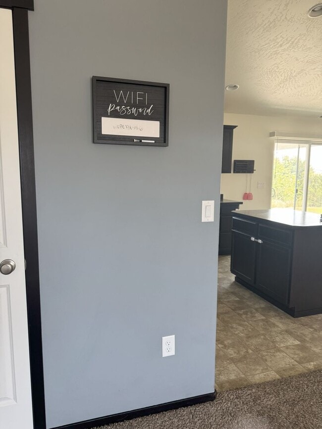 Building Photo - Orchard Terrace Umatilla