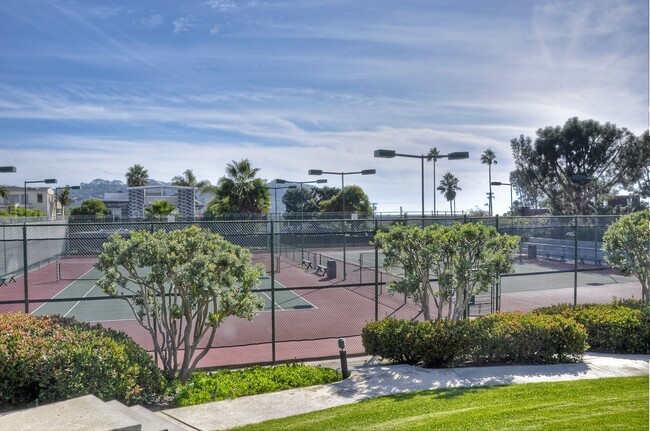 Building Photo - 2239 Del Mar Scenic Pkwy