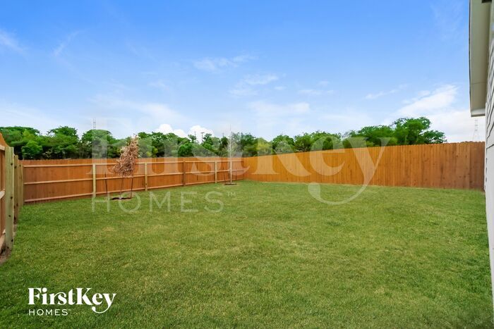 Building Photo - 6238 Marco Plains