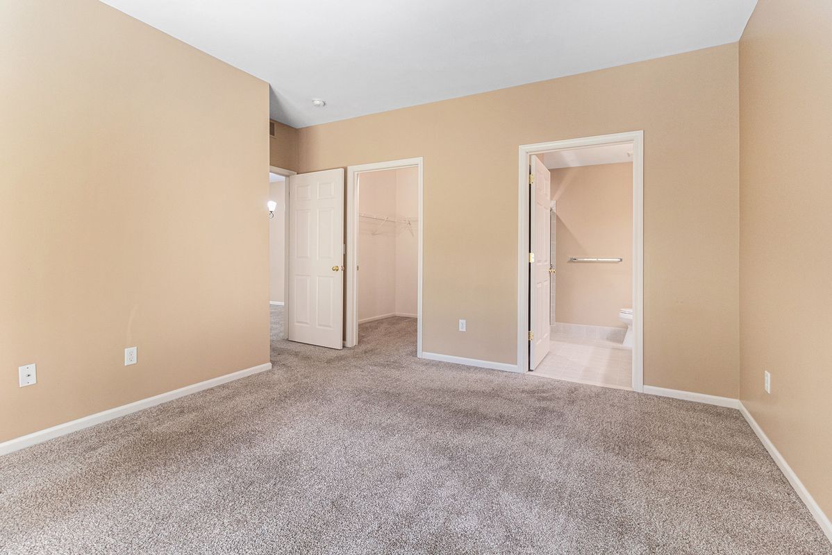 Building Photo - 24107 Chesapeake Cir