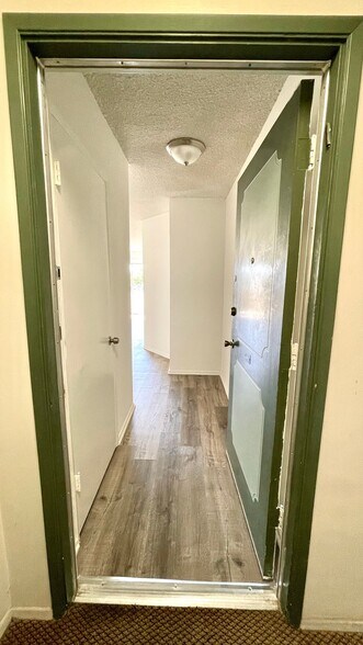Building Photo - 428 Hayworth Ave
