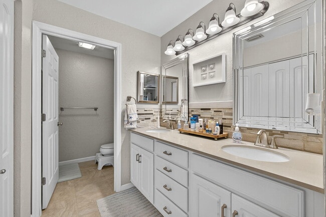 Building Photo - 406 Harbour Pointe Way