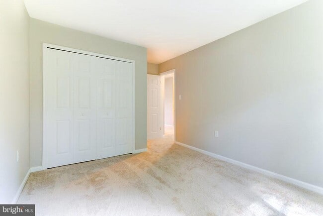 Building Photo - 6047 Bonnie Bern Ct