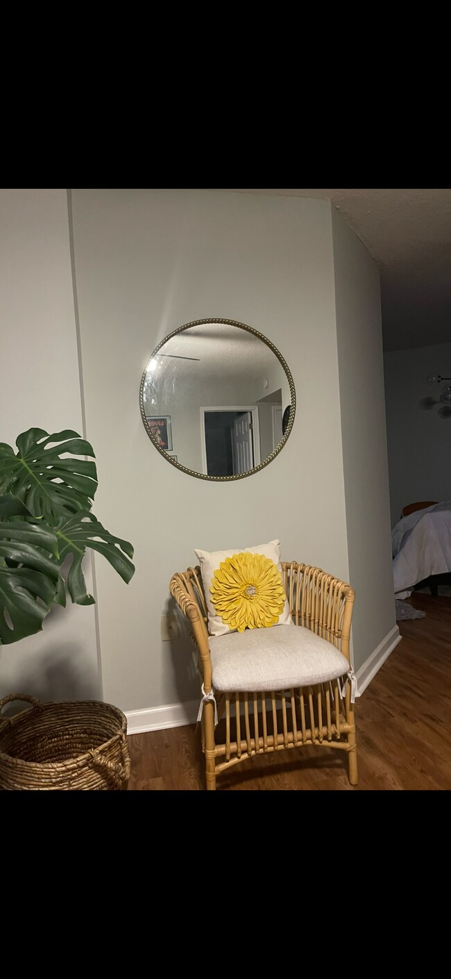 Building Photo - 1100 Wheat St