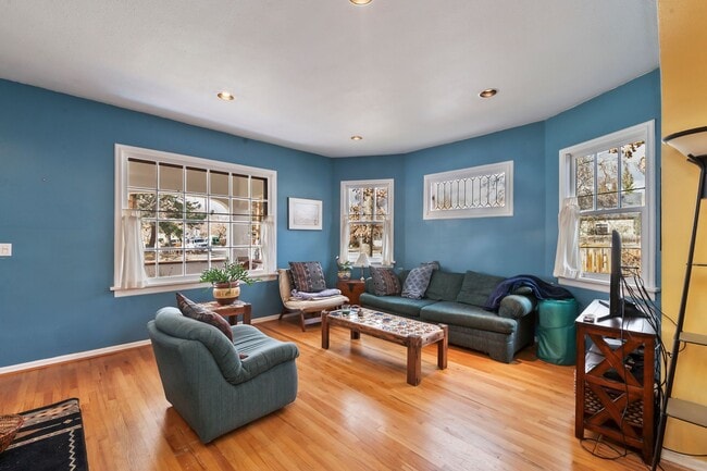 Building Photo - 1414 N 15th St