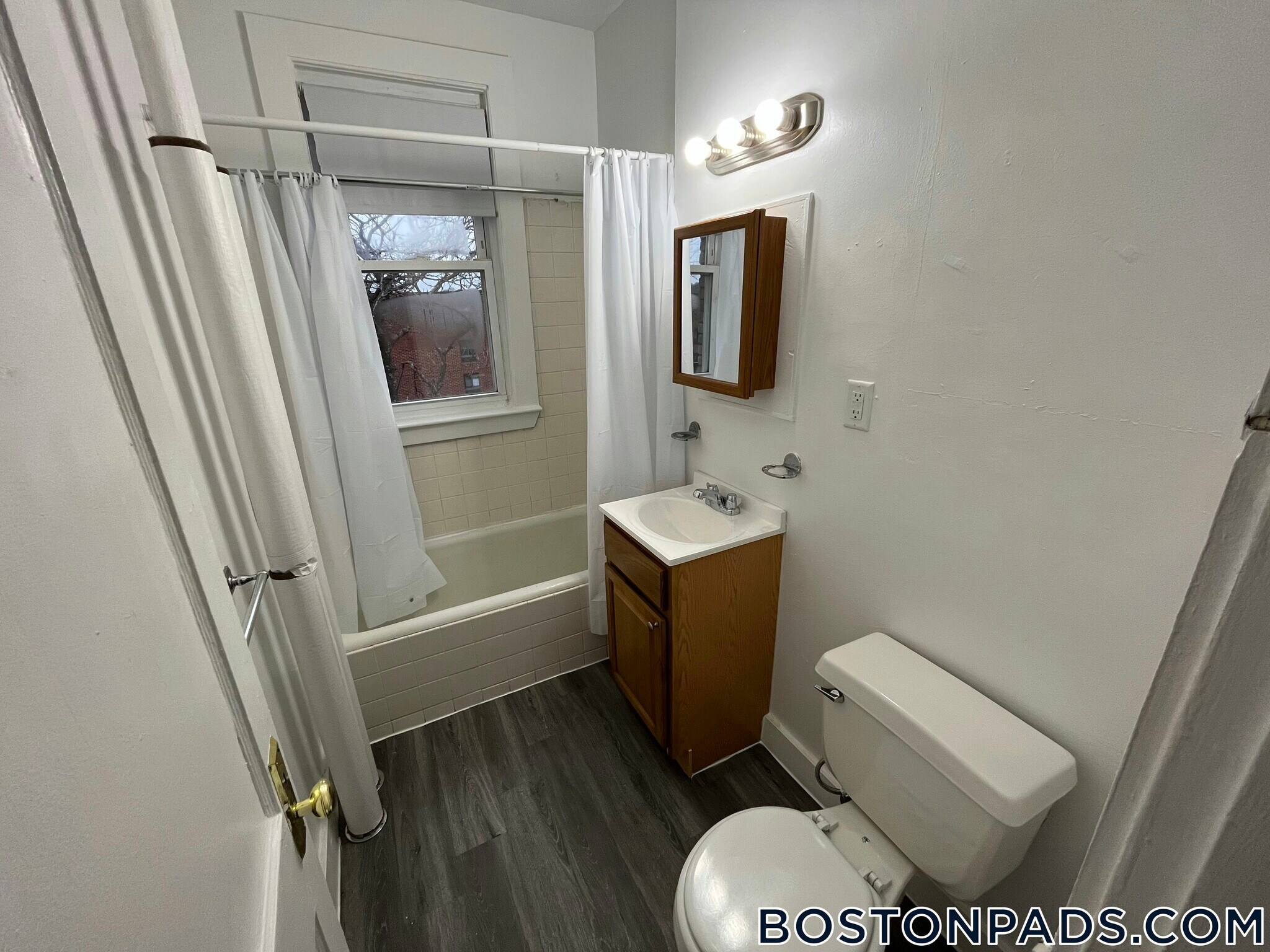 Building Photo - 1634 Commonwealth Ave