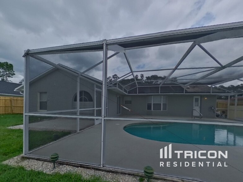 Building Photo - 4708 Windwood Dr
