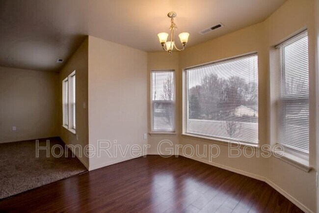 Building Photo - 11057 W Brassy Cove Loop