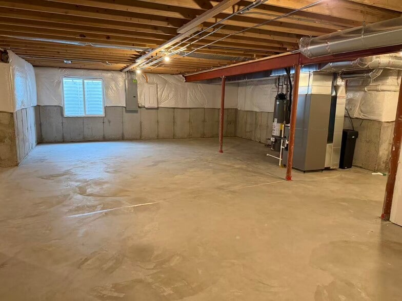 Building Photo - 12414 S Compass Ave