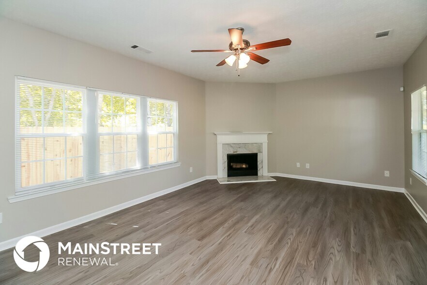 Building Photo - 4062 Robin Cir