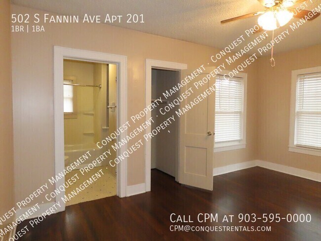 Building Photo - 502 S Fannin Ave