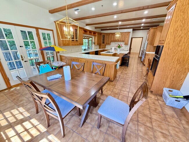 Building Photo - 533 Sierra Madre Ave