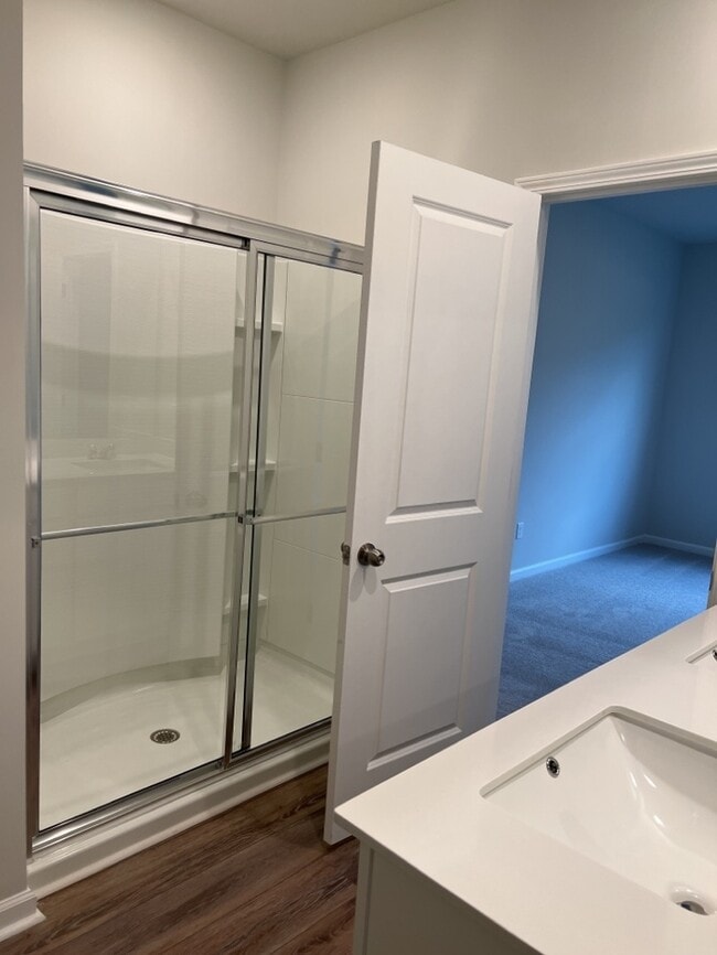 Building Photo - 293 W Bradford Pointe Drive FOR RENT!