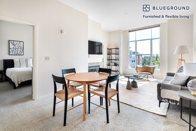Building Photo - 39430 Civic Center Dr