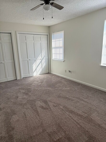 Building Photo - 1641 Forest Ave