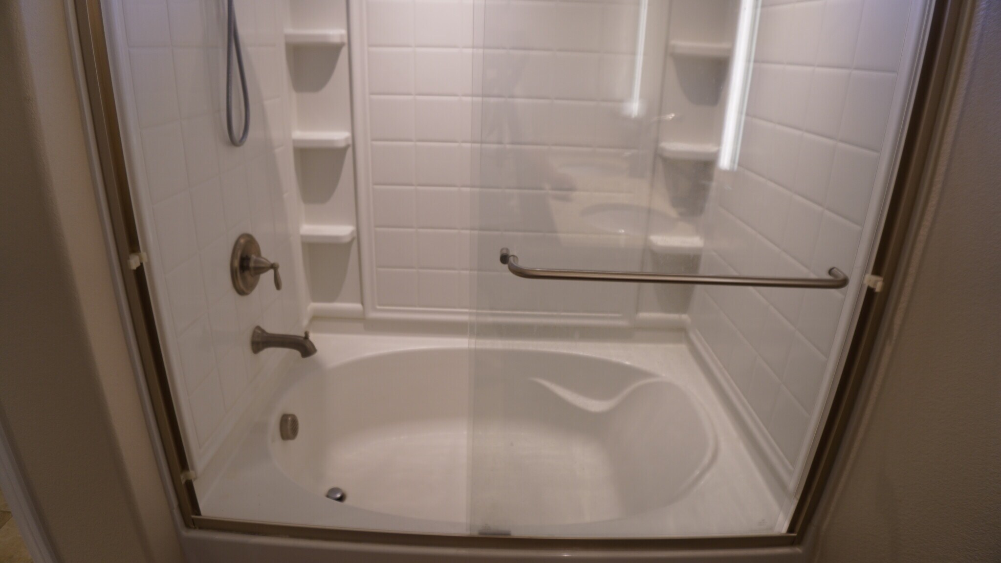 Building Photo - 5532 Autumn Cliffs Way