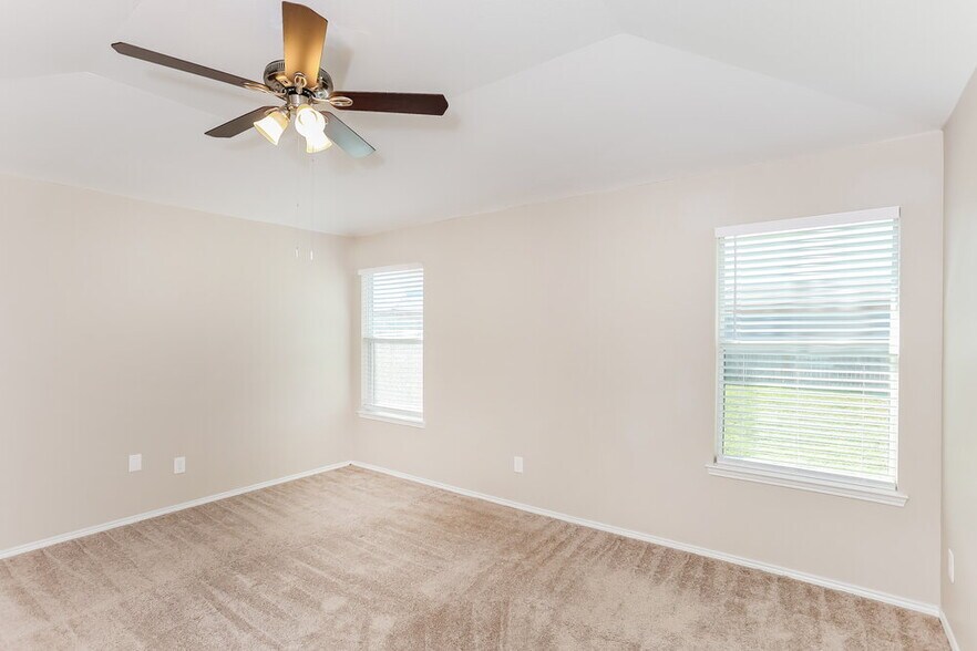 Building Photo - 421 Fawn Hill Dr