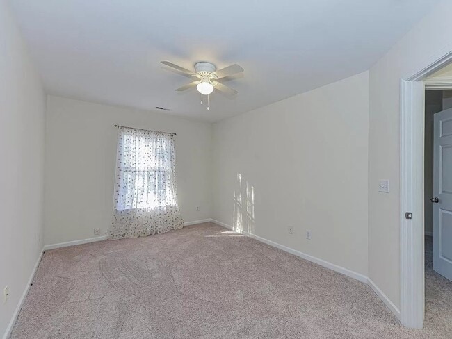 Building Photo - Charming 3BR Townhome in Raleigh