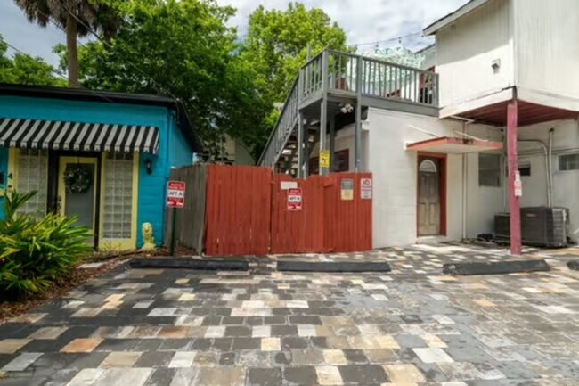 Building Photo - 214 San Marco Ave