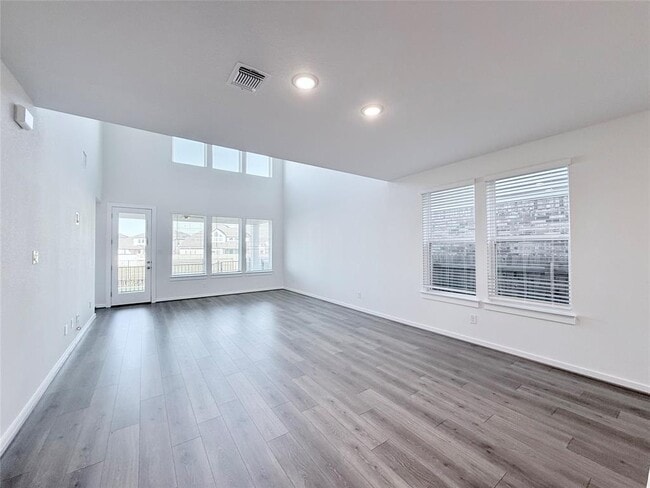 Building Photo - 604 Palatino Bend