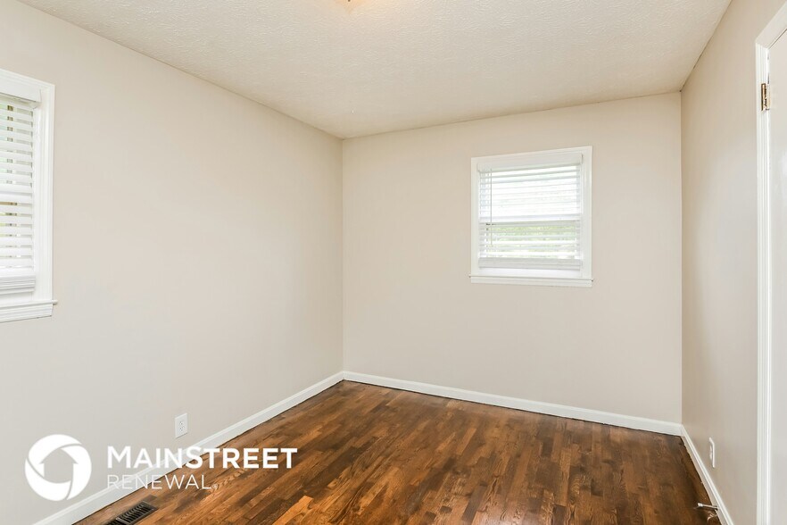 Building Photo - 2309 Stephens Cir
