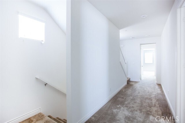 Building Photo - 198 Frame