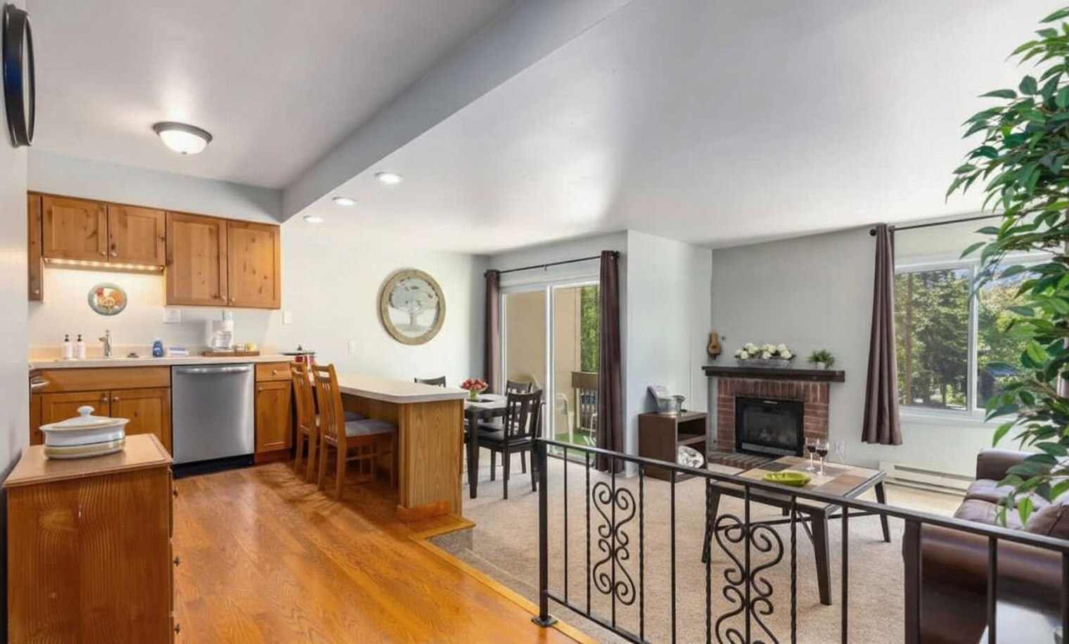 Building Photo - 246 Broken Lance Dr