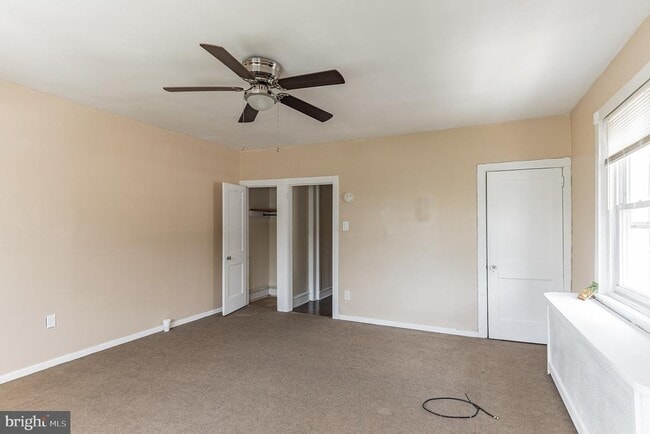 Building Photo - 4812 E Roosevelt Blvd